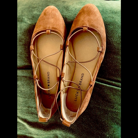 COPY - Lucky Brand Aviee Lace Up Flat - Picture 4 of 6